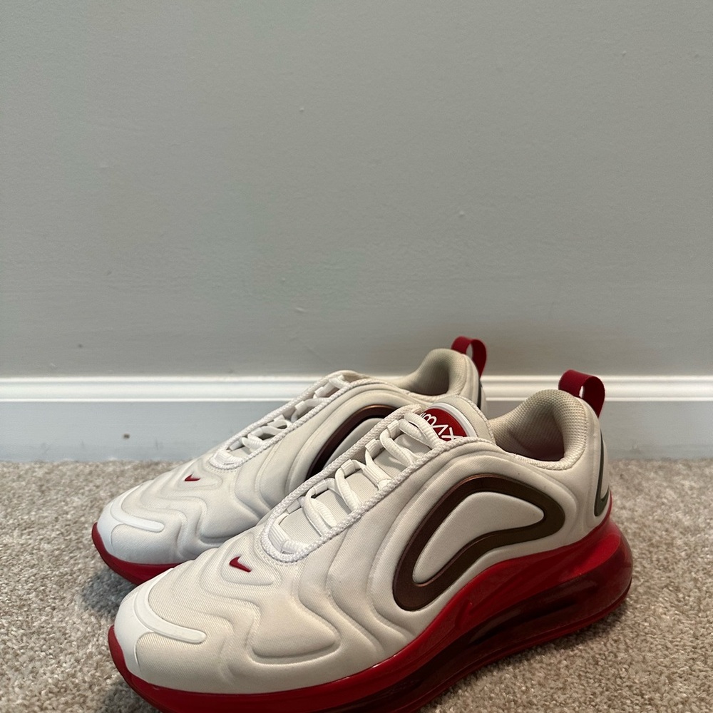 Nike Air Max Sneakers - White and Red 720